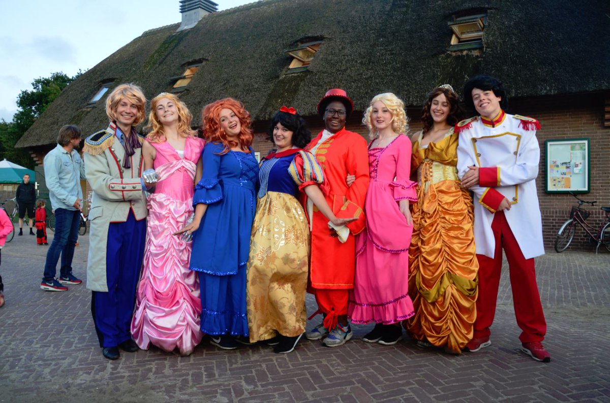 Wij zoeken enthousiaste en creatieve studenten voor een uitdagende stage waarin volop wordt geleerd en gelachen! Ben jij enthousiast, zet jij door en zit de creativiteit en sportiviteit in jouw aard? Dan zoeken wij jou! #stage #toerisme #recreatie #entertainment #vacature