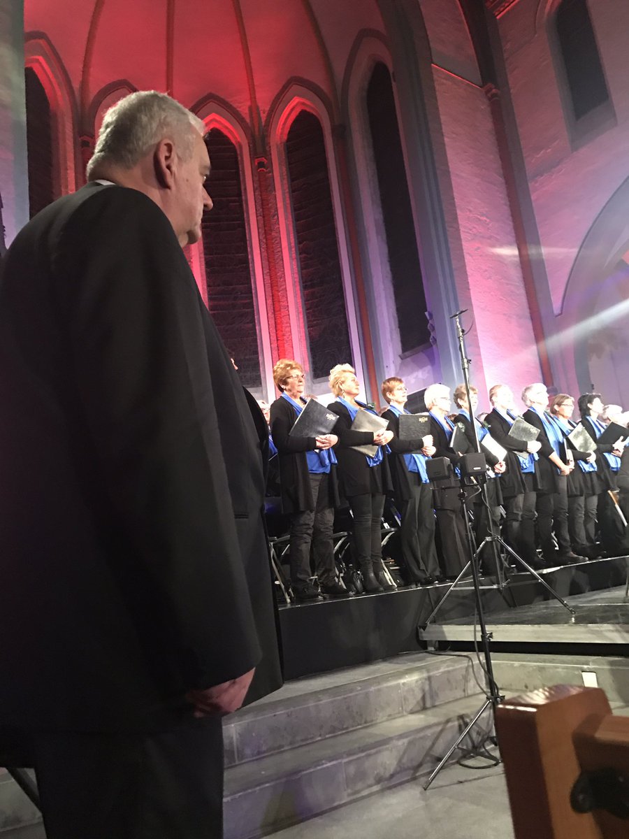 Gisteravond geweldig kerstconcert in de @barthlimeuskerk in Poeldijk. Concert van <a href="/musica/">Musica</a>. Prachtig mmv @ Jan vahne, <a href="/Wendy/">Wendy</a> krikken, <a href="/Jasper/">Juliano Spyer</a> Leever. En dirigent <a href="/Gerard/">Gerard Roma</a> Breas.