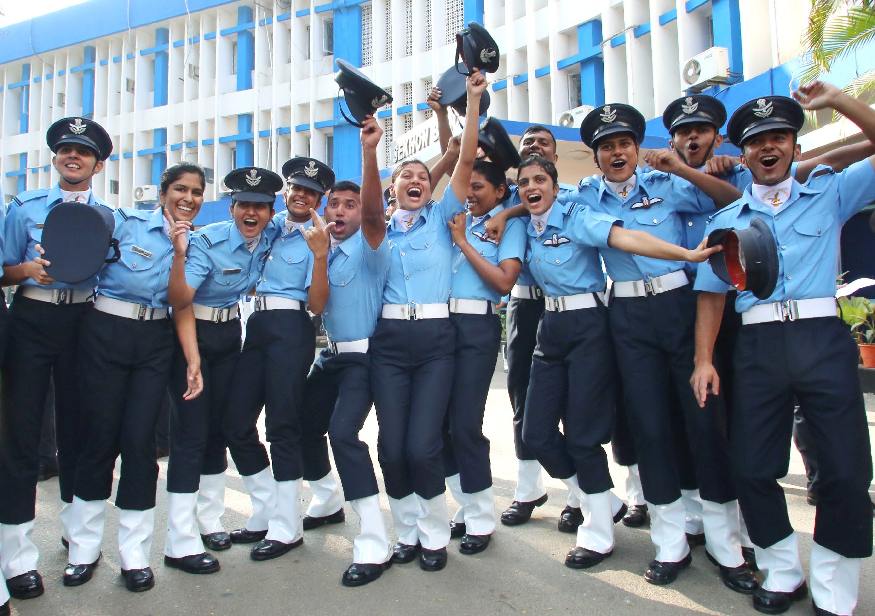 PRO, Hyderabad, Ministry of Defence on X: "HAPPY MOMENTS! Newly  commissioned #IAF officers in a jubilant mood after the Combined Graduation  Parade held at Air Force Academy #AFA #Dundigal #Hyderabad  https://t.co/38JEJyp5ww" /