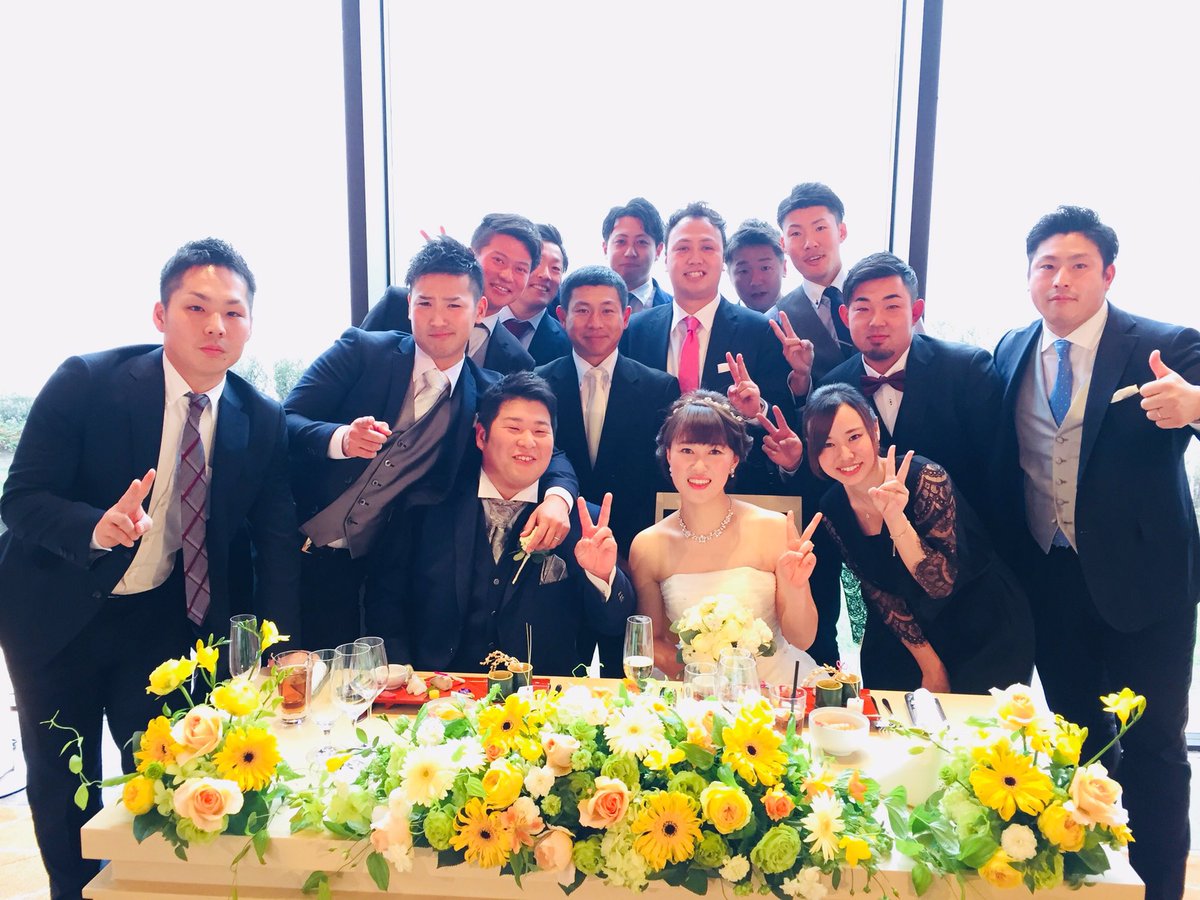 2週連続の結婚式！石ちゃん、直輝おめでとう！出会って10年が経つ3年間を共にした仲間の結婚式は本当に感慨深い、、一生お幸せに！