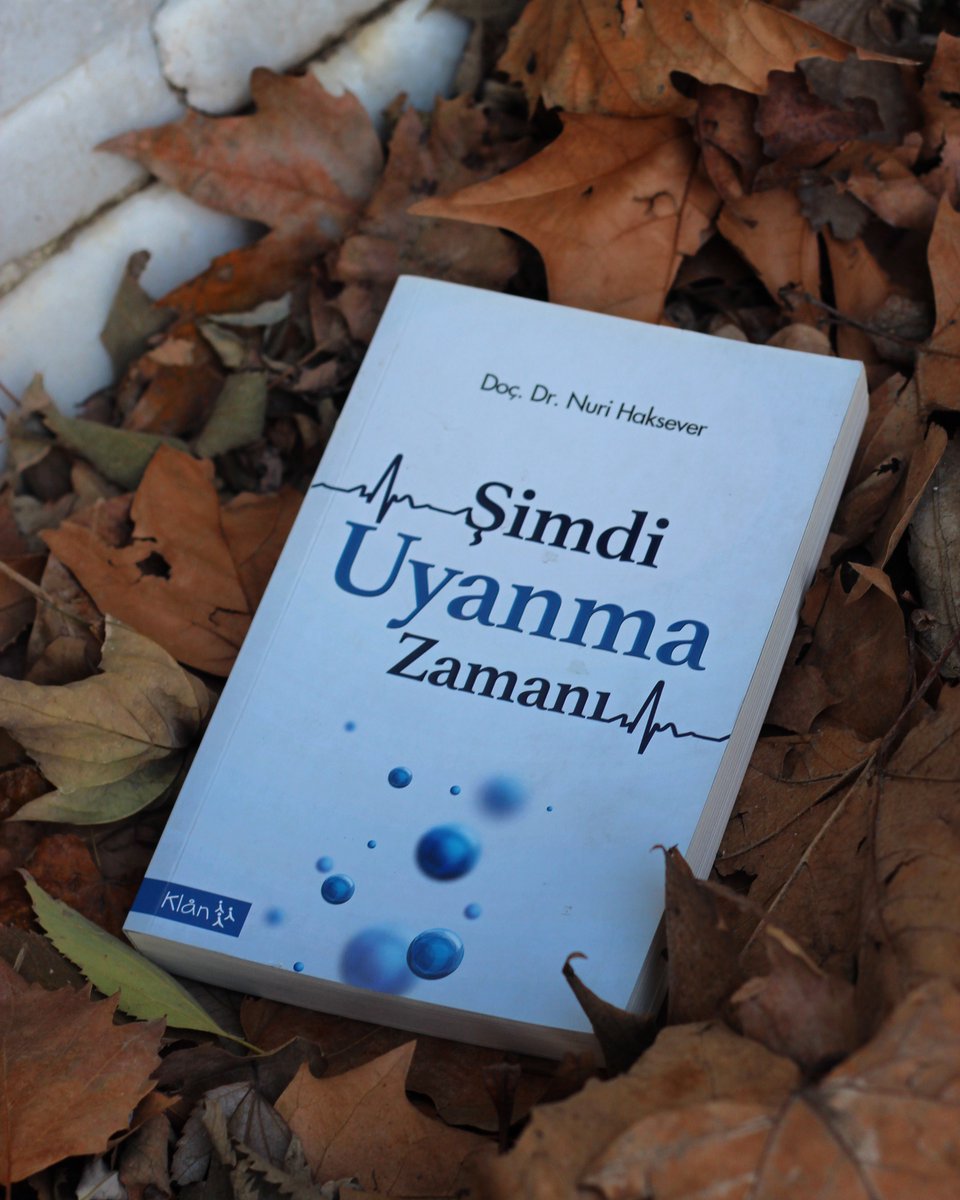 ŞİMDİ UYANMA ZAMANI
.
.
Hayatınızdaki en büyük değişim sizinle gerçekleşecek...
Tek bir kararla...
Çaresizliğe meydan okumak,
Gerçek bilgiye ulaşmak isteyen,
Değişim için cesaret gösterip yeniliği kucaklayabilecek herkes...
İşte bu kitap sizin...
