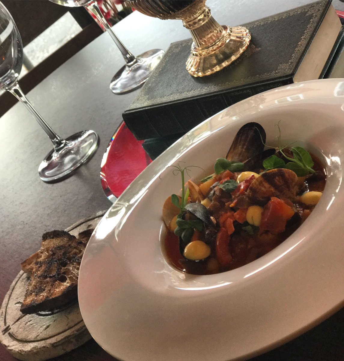 A few tables still available for dinner tonight. Start getting festive at Nelson Street with our complimentary mulled wine.