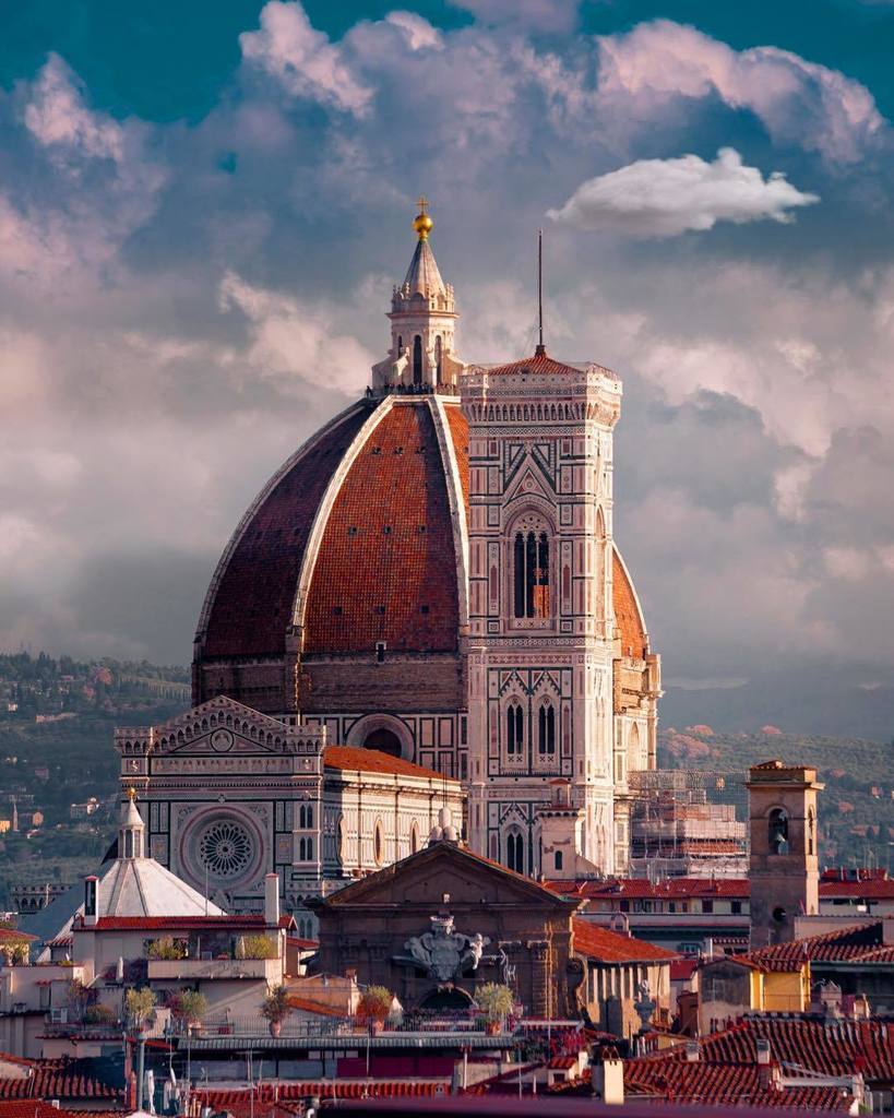 DorianPellumbi's tweet photo. One of the most beautiful masterpieces in the world!
Brunelleschi's Dome - Florence, Italy •
•
#firenze #bdteam #travel #holidays
#christmastime #toscana #Italia #church #italy #sonyalpha #ig_italia #canon #igersitalia #MoodyGrams
#ig_italy #instait… https://t.co/2aXwnc4utx https://t.co/68GuZkA5LN