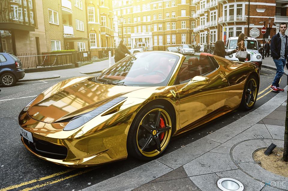 thrillsofdrive's tweet image. Gold Ferrari 458 Spider !!!😀
#ferrari #cars