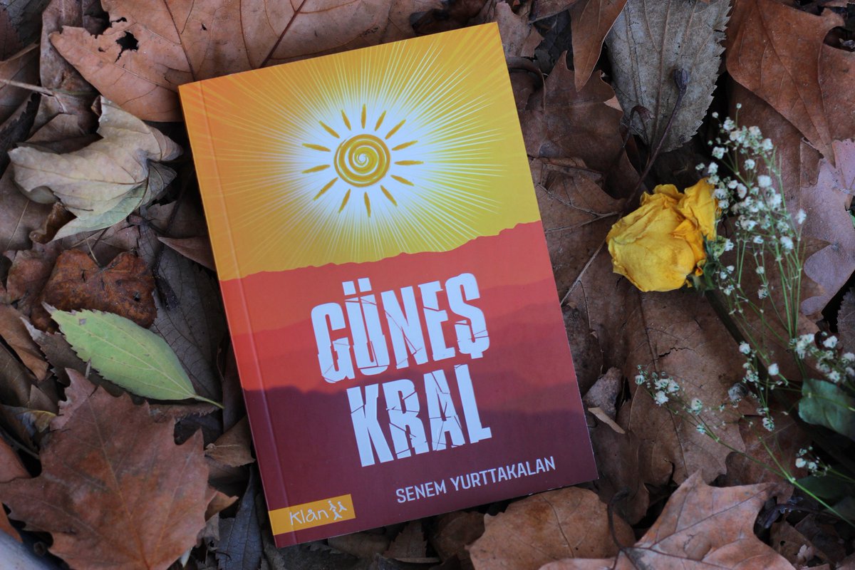 GÜNEŞ KRAL
“Herkes ışığın tadını çıkarabilirdi Güneş Ülkesi’nde. Ülkenin, karanlığa mahkum olmuş kralının haricinde..”
.
.
#klankitap #guneskral #güneşkral #klanyayınları #klanyayinlari #klanyayınevi #senemyurttakalan #farkındalık #roman #kitap #ışık