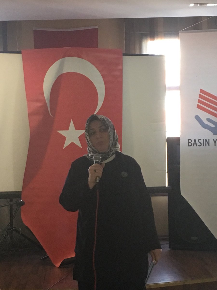 TURLAMeetings's tweet photo. Basyaybir genel kurulunda @mlkgnyz @istkaorgtr’nın desteğiyle Yatedam’ın yayıncılık sektörüne getirilerinden bahsediyor ve önümüzdeki dönem uluslararası yayıncılık piyasasında etkimizi artıracağımızın sözünü veriyor. #istka #basyaybir #yenilikciistanbul https://t.co/s2fUEpkoLA
