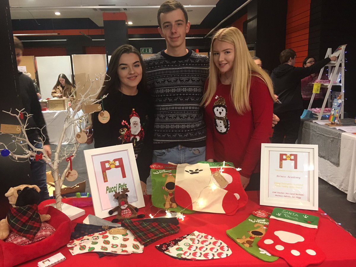 bo_enterprise's tweet photo. Our two Young Enterprise Companies are selling their goods at the Thistle Centre, Stirling today! Please pop over and visit their stalls. Merry Christmas! 🎄🎄🎄 https://t.co/izsTms4fR8