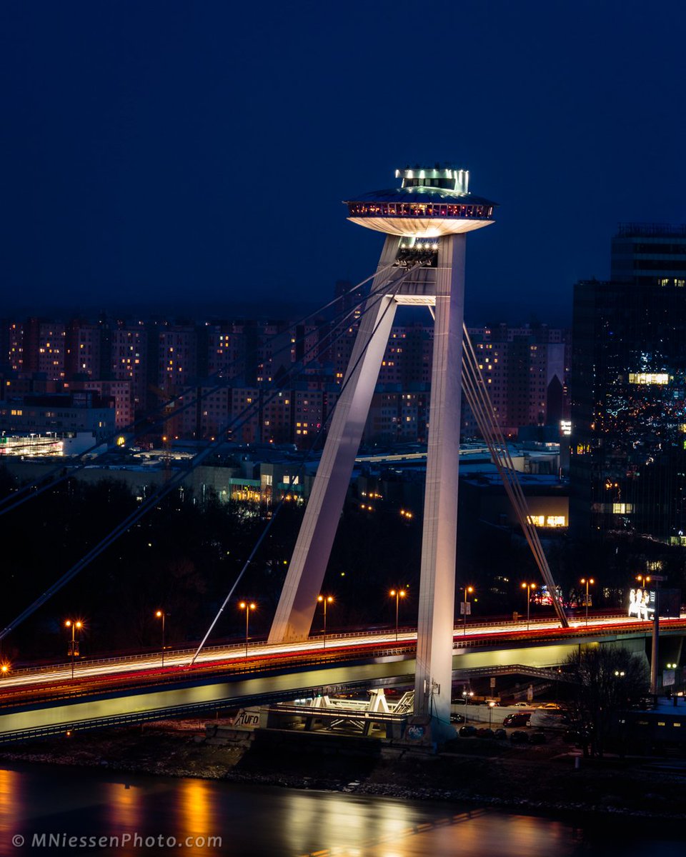 MNiessenPhoto's tweet photo. The flying saucer-shaped "UFO" restaurant sits on top of the pillars of the Bridge of the Slovak National Uprising (Most SNP) in #Bratislava, #Slovakia.
________________
#nightphotography #longexposure #cityscape #mostSNP https://t.co/DeQqhE5pxY