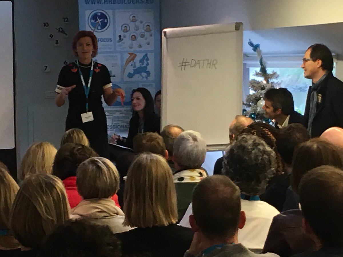 #DATHR kickoff on @HRbuilders_be boat with captain Katrien Devos &amp; <a href="/hinssen/">Peter Hinssen</a> #futureOfWork live on Facebook