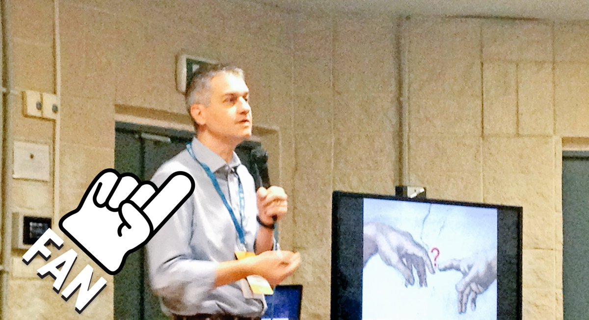 "In un grafo, le relazioni sono più importanti dei nodi" @fedebadaloni su architettura dell'informazione e progettazione strutturale. #WCRM