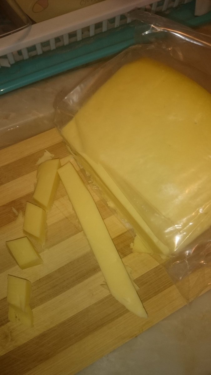 Eski Kars Kasar Peyniri 1 Kg Zekibey Sut