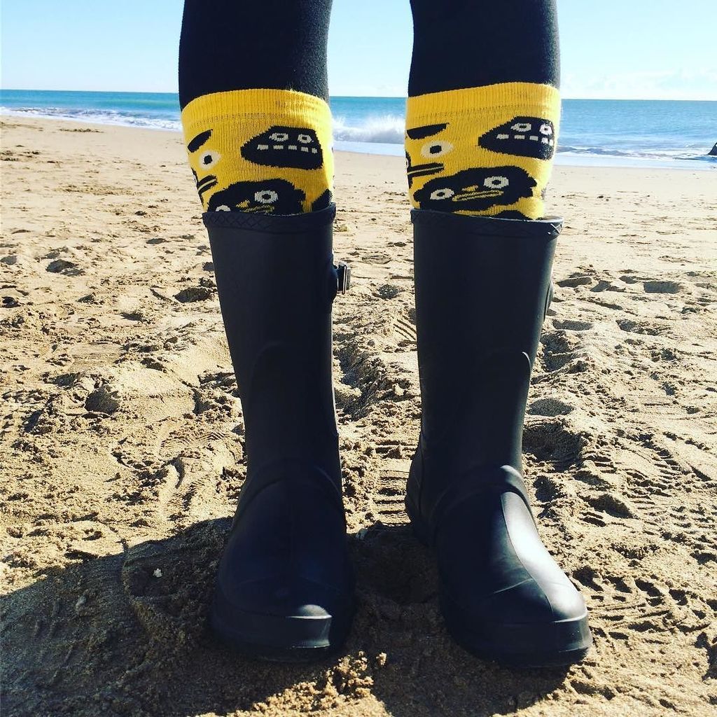 parachanclas's tweet photo. Día de Playa con los Post Party de @diazfaes :) #calcetines
#madrid #madeinspain #barcelonaonline #madeinbarcelona #Barcelona #Stepbystep #tw #flipflops #smile #happy #friends #menswear #happy #streetstyle #sockaholic #sockaddict #fashion #socks #sockso… https://t.co/cLciYyRjlq https://t.co/5NgoNYfGbr