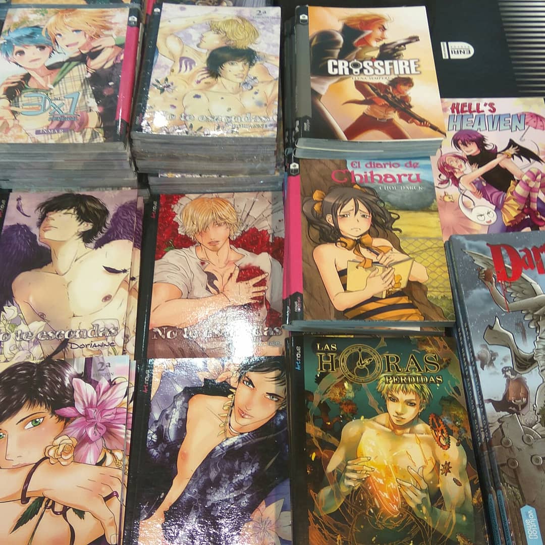 nowevolution's tweet photo. ¡Feliz sábado! Desde el @saloncomiczgz en @nowevolution grandes obras, autores, historias apasionantes en uno de los salones donde el cómic y la novela venden siempre muy bien. #bookfair #comic #escritores #comic #artnowe #libros #zaragoza https://t.co/O21AeztJnQ