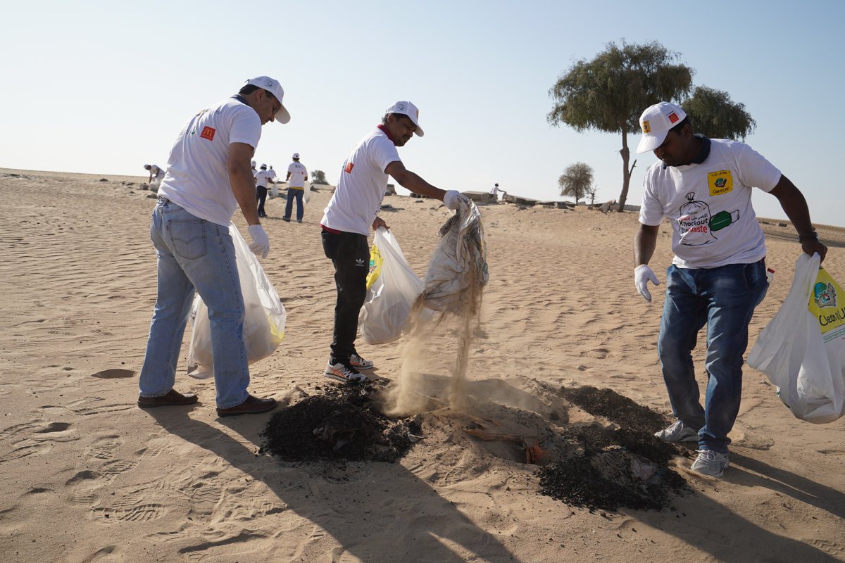 eegemirates's tweet photo. EEG thanks the entities that helped us make the Clean Up UAE 2017 possible! #cleanupuae #dubai #uae #BeatPollution #GlobalGoals @unep_ar @gulf_news @DEWAOfficial @almarai @BeeahUAE @JIC15 @MaiDubaiWater @McDonaldsUAE @FujairahPlastic #DubaiSustainableTourism https://t.co/HBKbUkEHUr