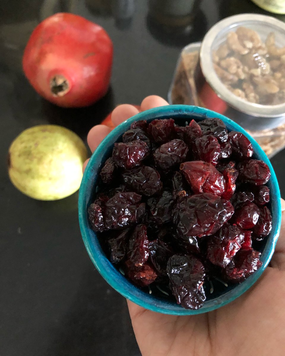 ShibaniGharat's tweet photo. Christmas is round the corner and I got some cranberries! They are great snacking option to carry to work in your dabba and a powerhouse when it comes to health. #lovecranberries
#healthysnacks #USCranberries #CranberryPowered #CookwithUSCranberries #CranberryCare #superfruit https://t.co/XX2zPh2MpX
