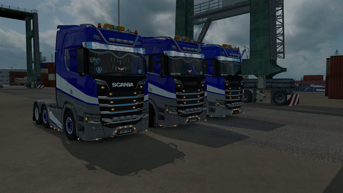 busy nite for the lads last nite well done guys for helpin out with the re-brand