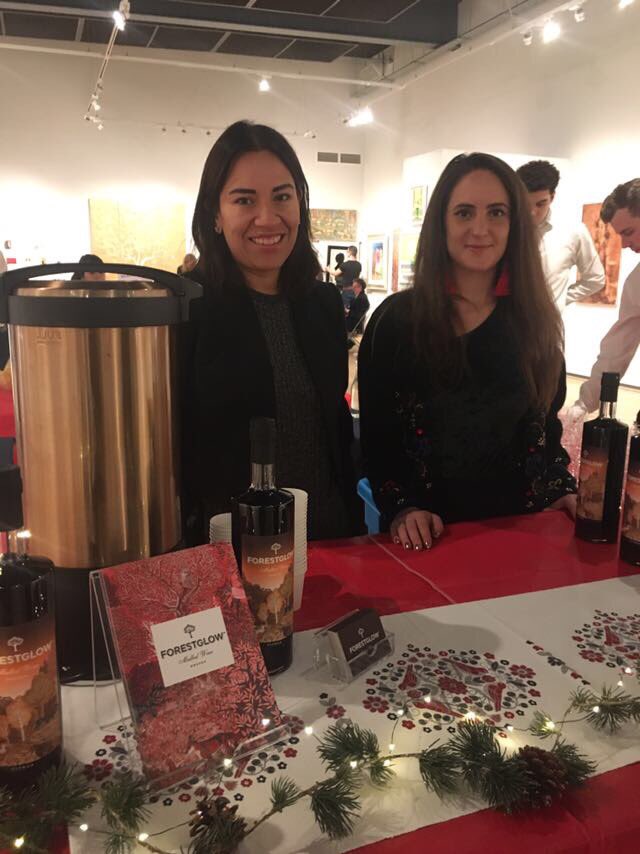 art4youthlondon's tweet photo. Thank you @forestglowUK Your wine was delicious and you had helped make our 30th anniversary, so festive!🍷#merrychristmasall #thatsawrap https://t.co/T0Hy5tYajG