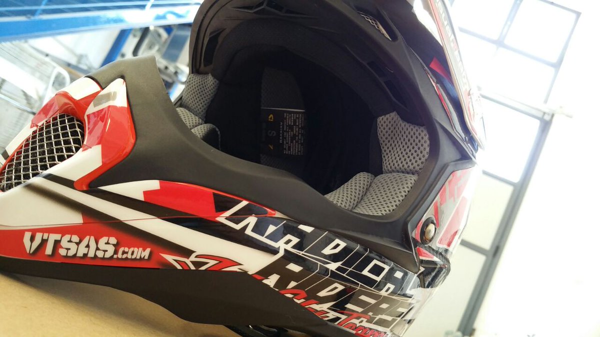 VisualTeamSas's tweet photo. Personalizza il tuo casco con le nostre grafiche a copertura integrale! 

Contattaci subito ➡ info(@)https://t.co/bqwnhl0ZnZ https://t.co/H52c83XKaS