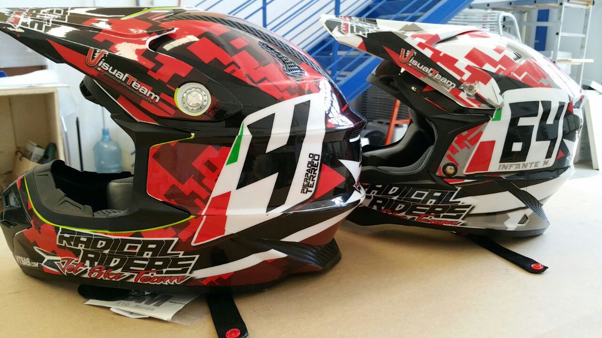 VisualTeamSas's tweet photo. Personalizza il tuo casco con le nostre grafiche a copertura integrale! 

Contattaci subito ➡ info(@)https://t.co/bqwnhl0ZnZ https://t.co/H52c83XKaS