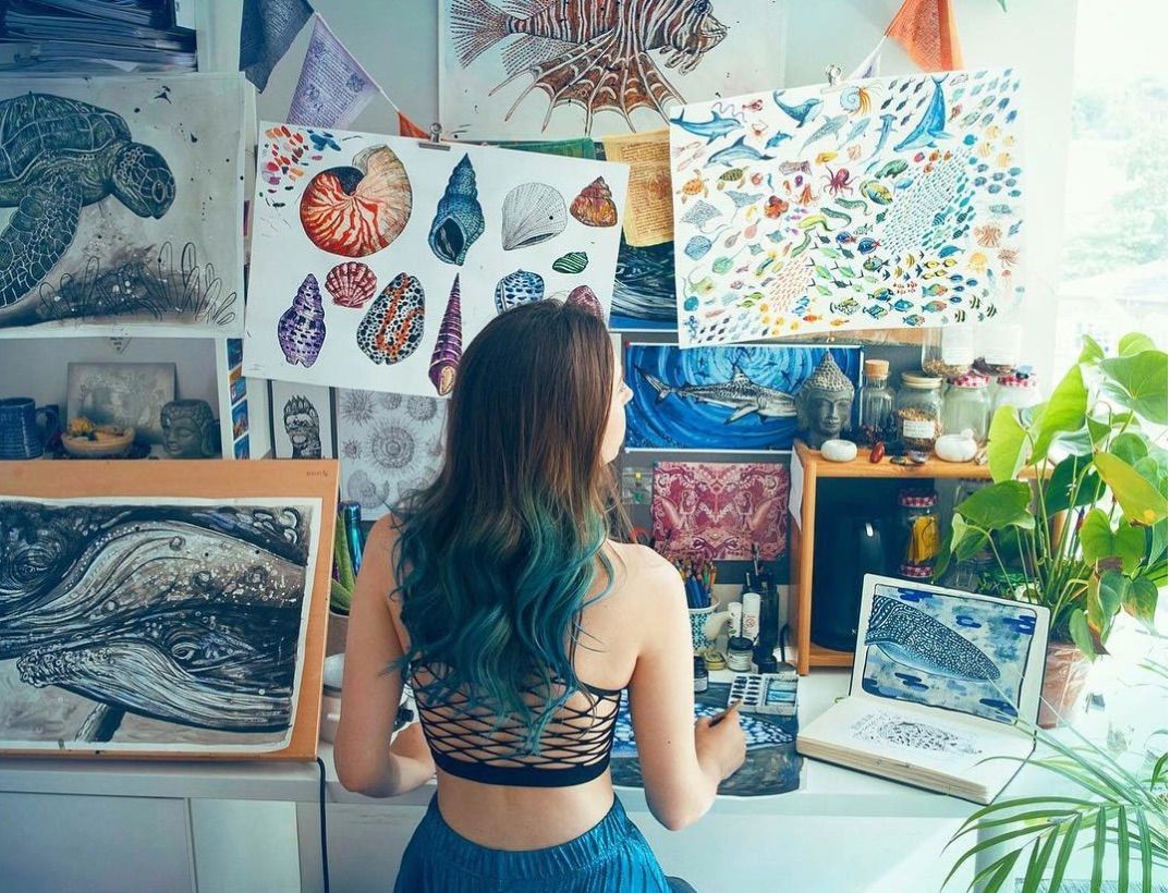 Ebb_Flow_Yoga's tweet photo. Meet the SUPER talented @FrancescaaPage, our blackboard illustrator extraordinaire. You will be seeing more of her incredible work very soon! https://t.co/Iyg3muLnwI https://t.co/TaJbOitebu
