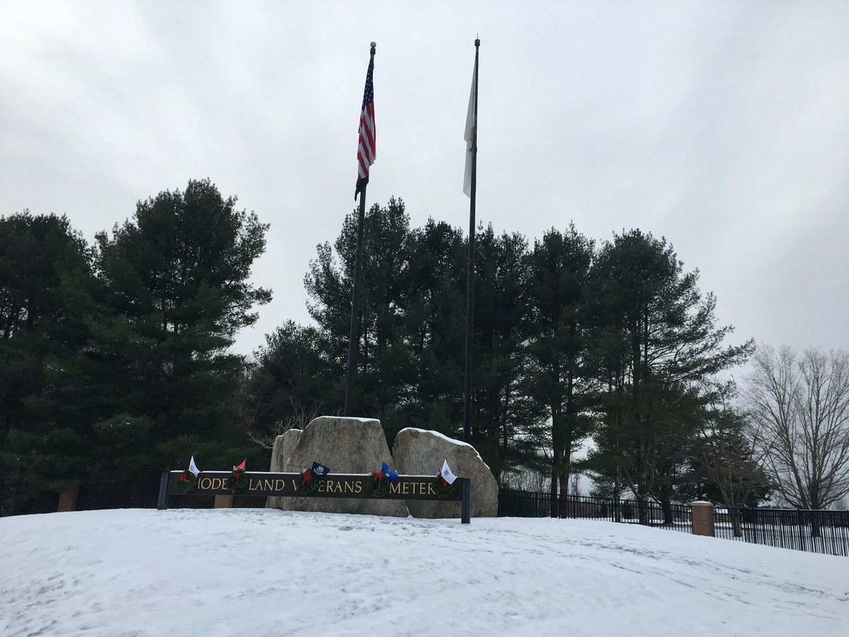 RIVetsDirector's tweet photo. GM #OneOceanState the stage is set for our @WreathsAcross Ceremony @RIVeterans Memorial Cemetery. What a tremendous week in #RI as we come together once again to #Remember #Honor #Teach - event starts at 1130am; hope 2 c’ya there https://t.co/hMb6h2Maqt