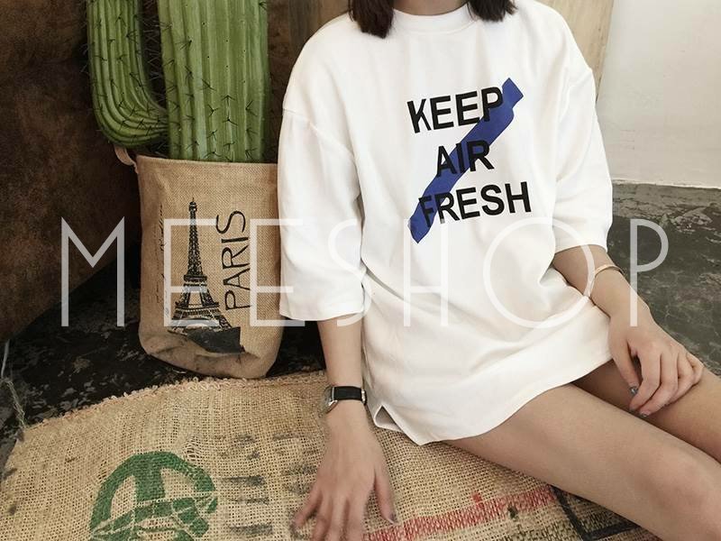 GalaxyMeeSHOP's tweet photo. เสื้อตัวยาวทรง Oversize💕
ราคา 250 บาท
📮40/60
สี-ขาว
ชนิดผ้า :: Cotton
Size : ยาว 30 นิ้ว
อก 42 นิ้ว
แขนยาว 12 นิ้ว
รอบแขน 14 นิ้ว (ยาวเลยศอกลงมาตามภาพ)
#เสื้อผ้าเกาหลี #เสื้อผ้าสไตล์เกาหลี #เสื้อoversize #เสื้อผ้าเกาหลี พร้อมส่ง #เสื้อผ้าแฟชั่นเกาหลี #howtobeauty #HowtoPerfect https://t.co/xSDkWLaiMi