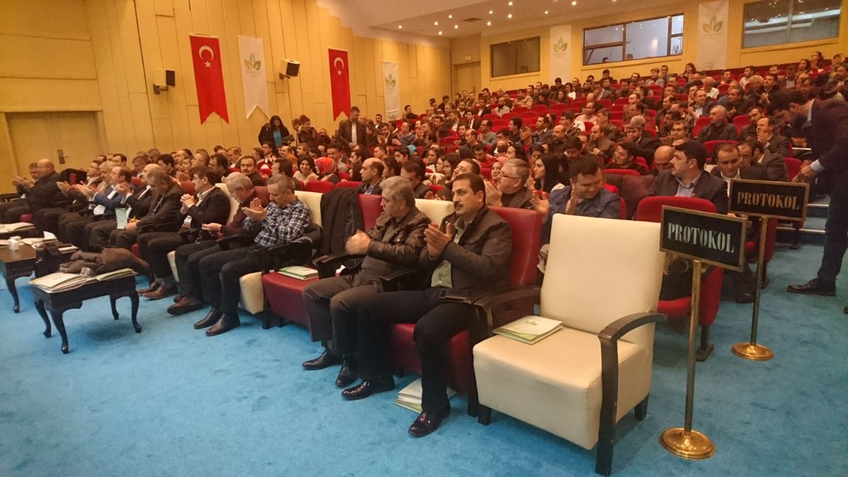 OMOBirligeCagri's tweet photo. OMO "Birliğe Çağrı Grubu" Merkez Şube Adayları Tanıtım ve Istişare Toplantısı Ankara/Başkent Ögretmenevi'nde Yogun Bir Katılım ile başladı. https://t.co/tGtIvH00WA
