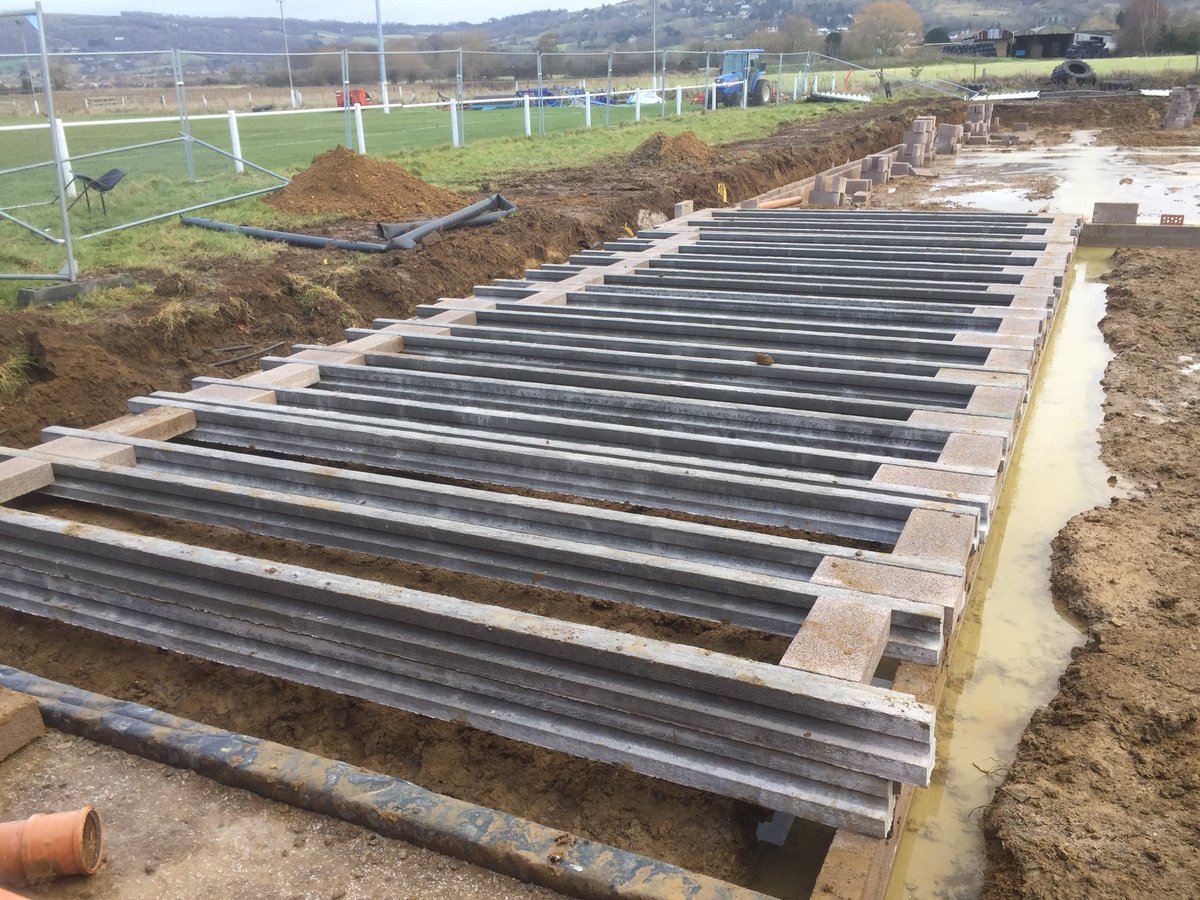 StephenRatcli10's tweet photo. Frustrating week due to poor weather, but managed some progress. Started first area of ground floor, looking good!
@CheltenhamLRFC @cheltenhamrfc @newlandsCleeve #tigerlair https://t.co/NfX3QeeAoD