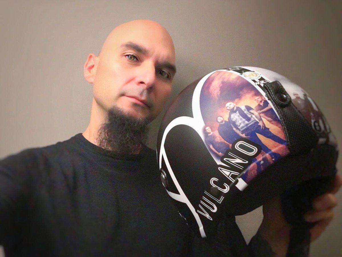 NZI Helmets tweet media