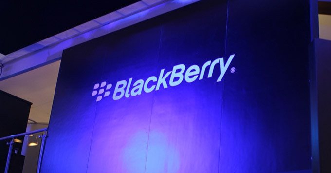 IntoMobile's tweet image. #Amazon should acquire #BlackBerry; here are 4 reasons why that could be a good idea dlvr.it/Q6F5p8