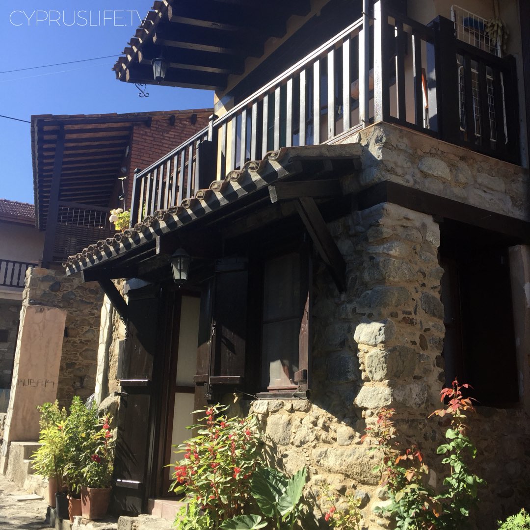 cypruslife_tv's tweet photo. Life in Kakopetria #kakopetria #kakopetriavillage #cyprus #cypruslife #cyprusvillage #cyprustraditional #villagelife #village #trodos #trodosmountains #cyprushouse #travel #instaphoto https://t.co/fvu9e5a8ik