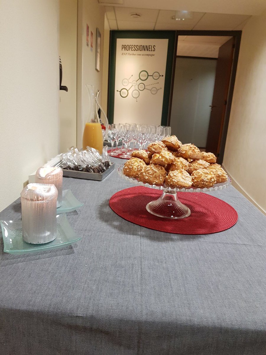 offroymaxime's tweet image. Un moment convivial autour d’un petit déjeuner avec nos clients Priority ce matin. Une équipe engagée au service de ses clients  @mabanque_bnpp #preferenceclient #meaux ☕️🥐