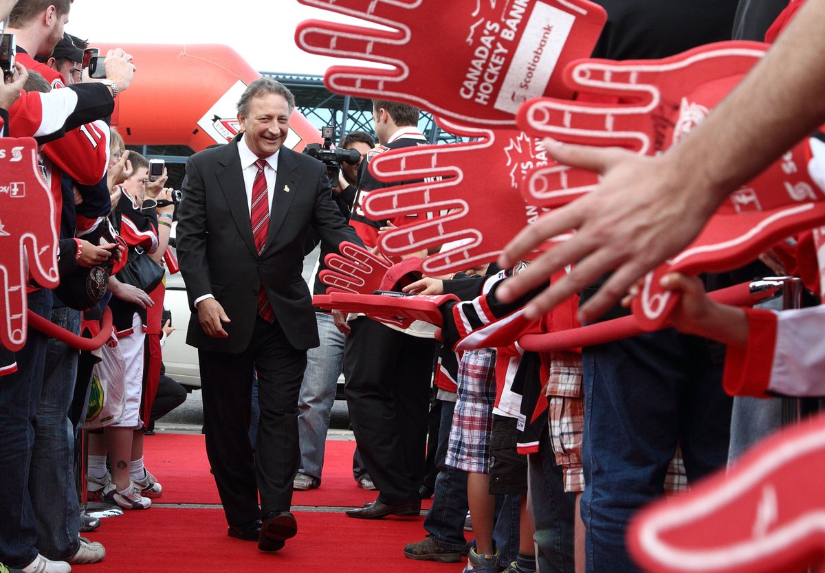 Retweet - If you don't want Eugene Melnyk as owner. #MelnykOut 

Like - If you want Eugene Melnyk as owner.

#Sens