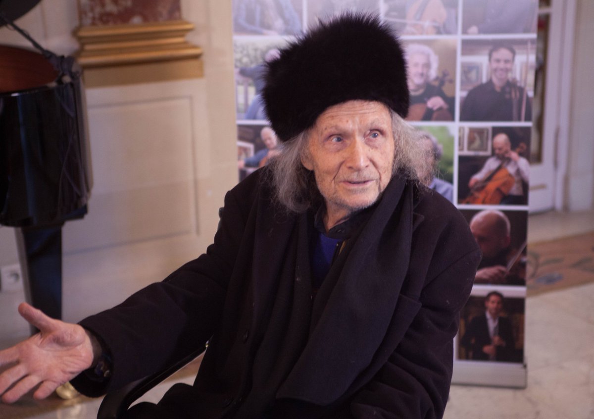 dakapp_official's tweet photo. Today is another special one here at DakApp as we welcome virtuoso violinist and inspirational all-round artist Ivry Gitlis to our #DakApp family!
The class will then be made available to all #dakappers for you to enjoy at your own leisure!
#Paris #ClassicalMusic #IvryGitlis https://t.co/W0NoRub6HL