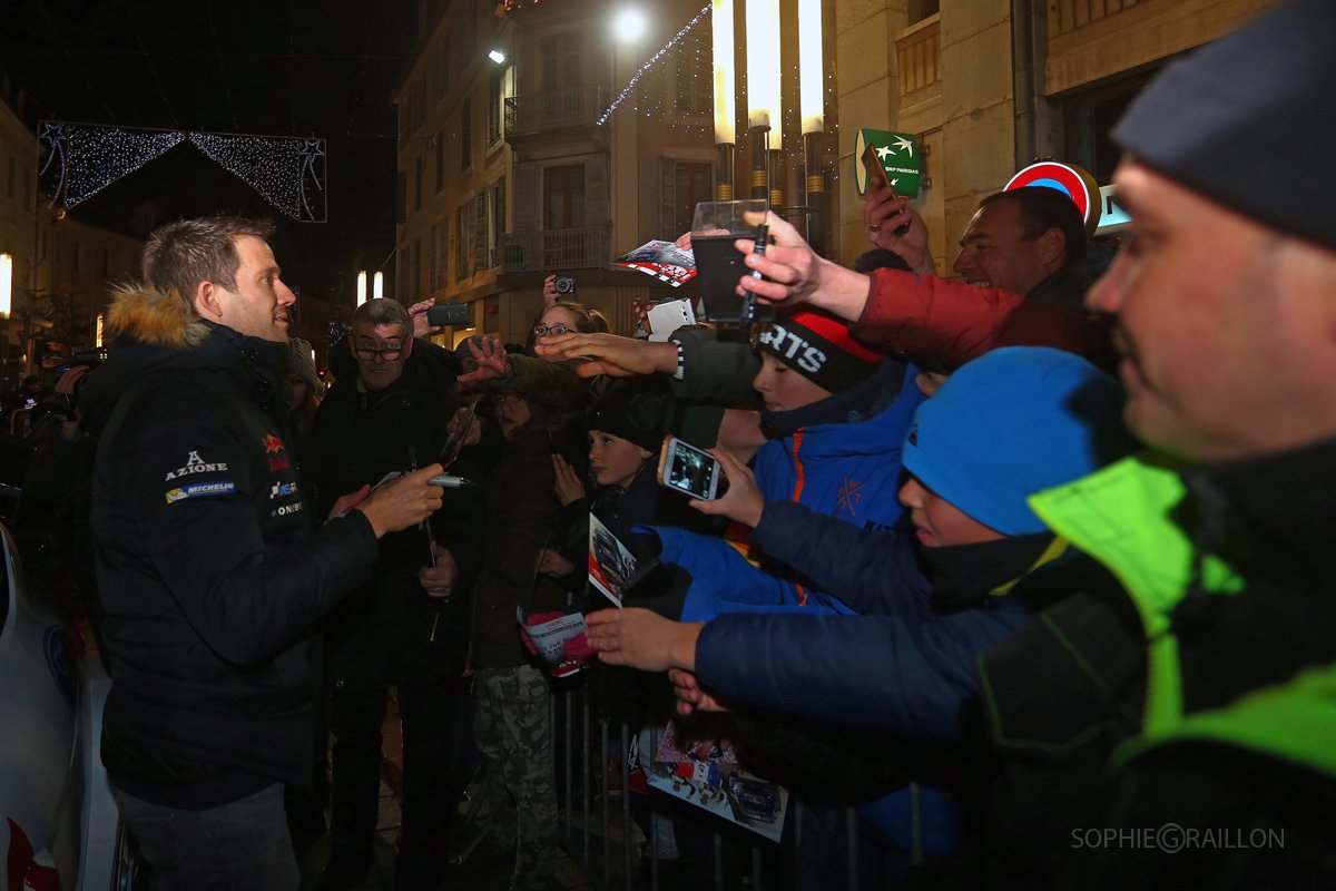 SebOgier's tweet photo. Une soirée exceptionnelle pour fêter notre 5e titre au cœur du public de #Gap et des Hautes-Alpes ! Merci aux organisateurs et à vous tous qui êtes venus si nombreux ! 👏🏻👍🏻
📸 @SophieGraillon https://t.co/wDHL82Ya08