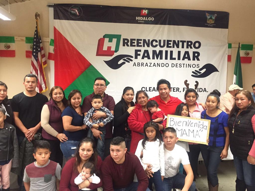 DanielRolandoJ's tweet photo. Con gran alegría nuestros migrantes hidalguenses recibieron a sus papás y mamás en Clearwater, Florida, después de muchos años de no verse se reencuentran para disfrutar a su familia gracias al programa #AbrazandoDestinos. https://t.co/3fbko5kVUV