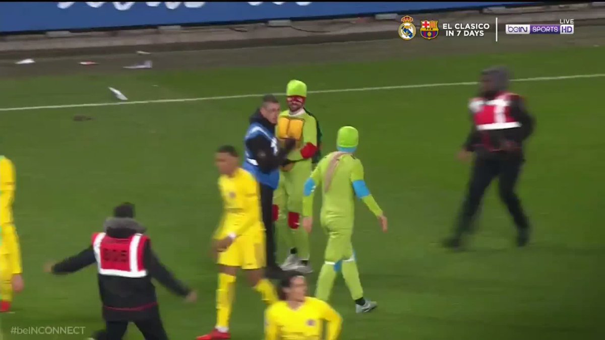 Ninja Turtles Invade Pitch To Celebrate With Kylian Mbappe Ninja Turtles Invade Pitch To Celebrate With Kylian Mbappe