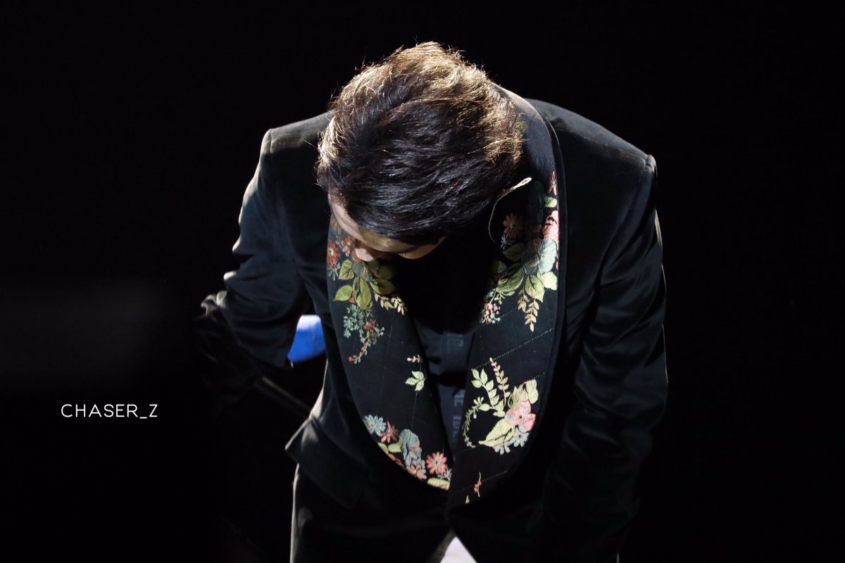 Dimash_Chaser's tweet photo. 171216 d-dynasty
@dimash_official 
#dimash #DQ #dears https://t.co/QedUiaO6Nk