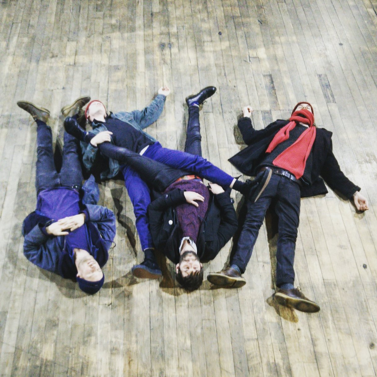 London! T Hayes 7.30, Tangled Hair 8.15, Last TS set everrrr 9.15 Let's have this funeral then!!