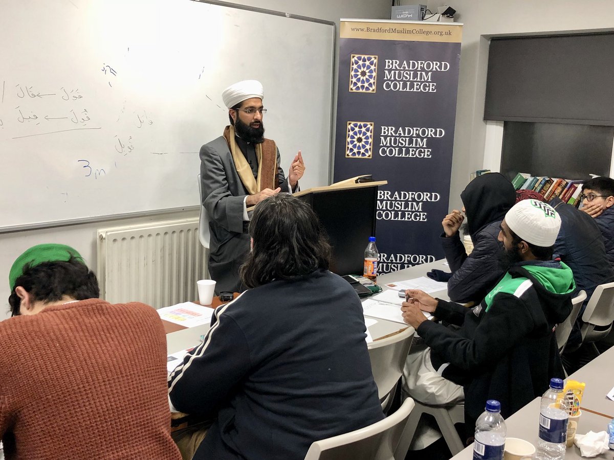 BradMusCollege's tweet photo. A blessed day course covering the life and virtues of Sayyida Fatima (May Allah be pleased with her) with @ShaykhAslam - May Allah reward and accept the intentions of all those who sacrificed their day! #StudyForYourSoul https://t.co/pHdIsTUiUJ