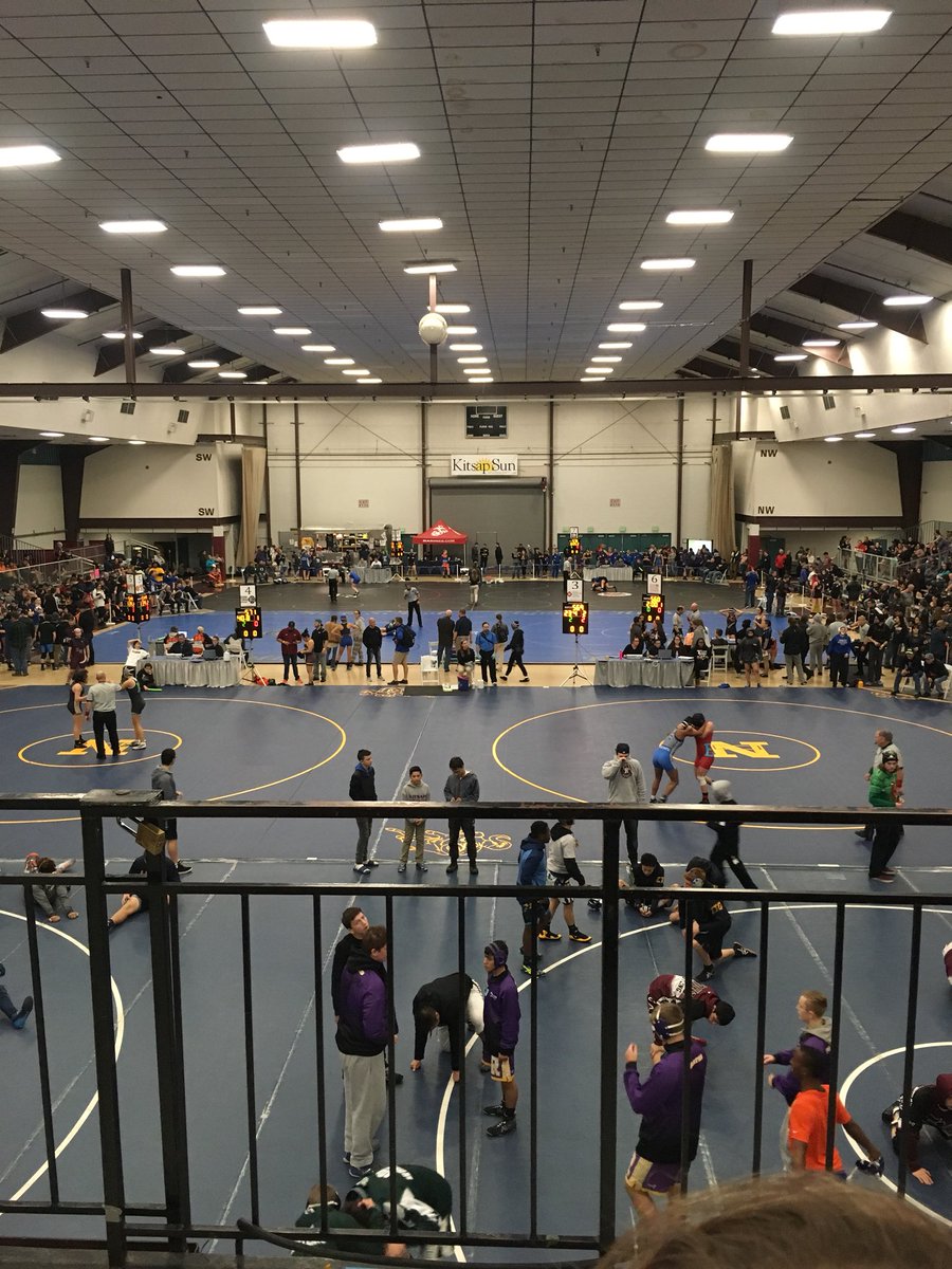 HHSGRIZWRESTLER's tweet photo. Getting started at the #HammerHeadInvite Delahanty advances by pin, Pinnell also advances with a win #sheisabiter #wrestlelikeagirl https://t.co/tP5Lwb7vhr