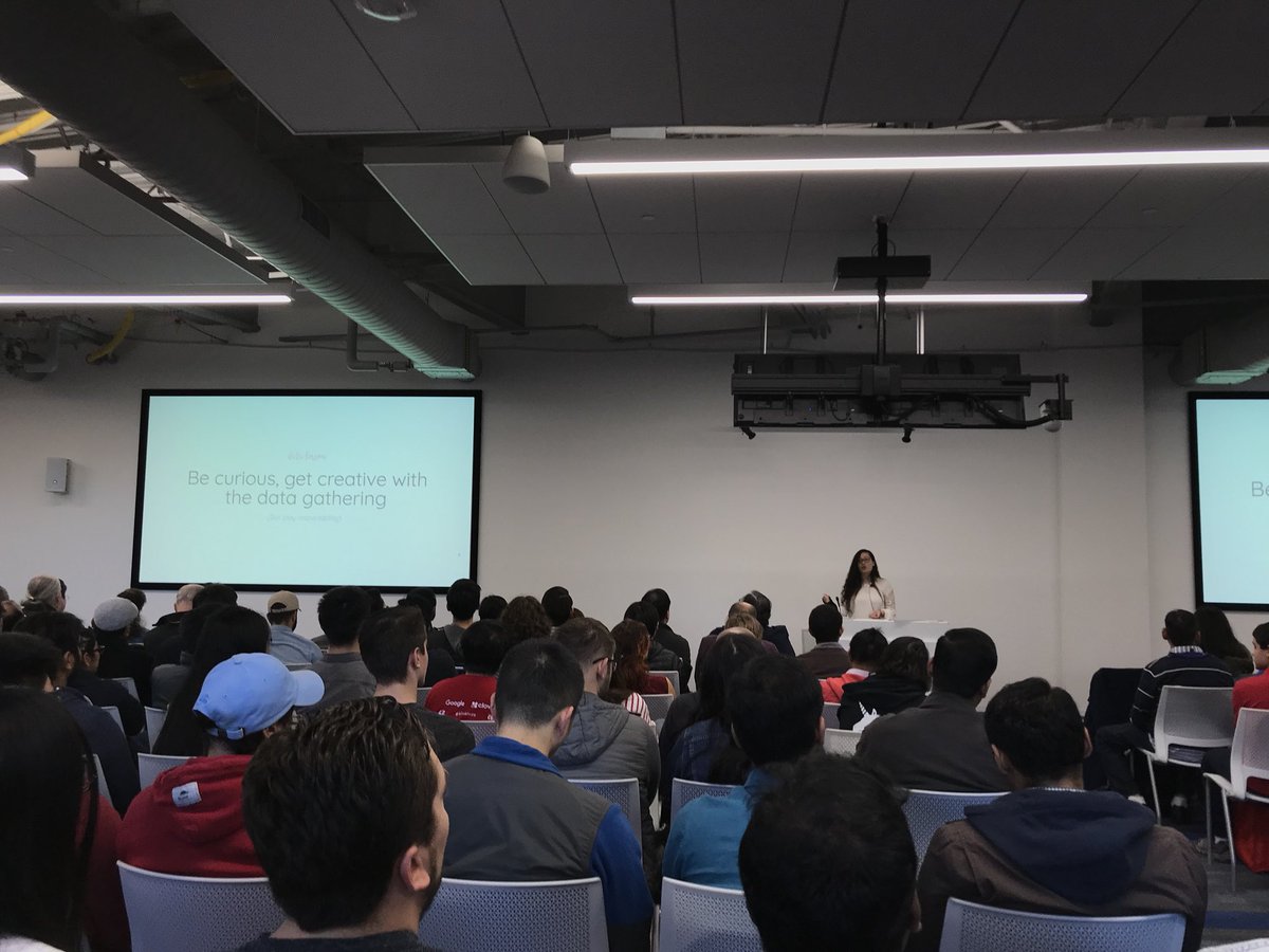 mircaze's tweet image. Shirley Wy, @sxywu, talking about slick data visualizations at #devfest17 #designwithcode