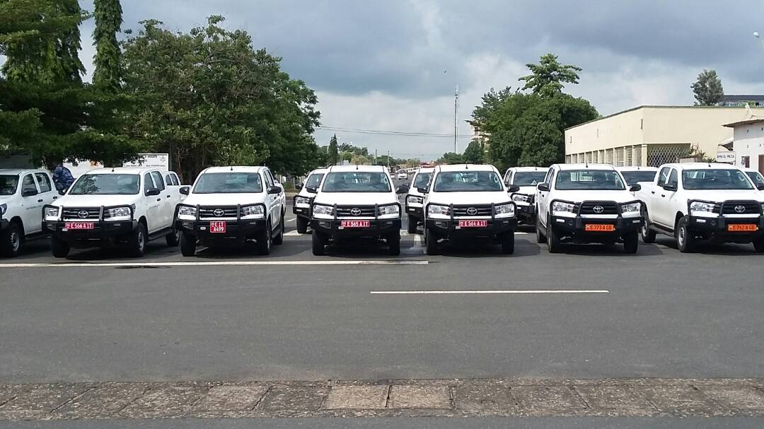 Claudenshim's tweet photo. #Burundi @COMESA20th delegations &amp; staff vans with pickup vehicules are all ready for the #20thComesaSummit to be hold in @MairieBujumbura
@comesa_lusaka satisfaction https://t.co/khq39DvWyU