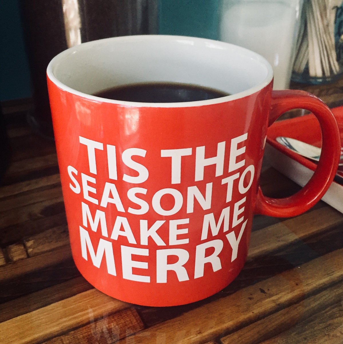 FaithLuvCoffee's tweet photo. Mug of the day ☕️ ‘Tis the season to make me merry 😍💚❤️ #MOTD #tistheseason #coffeetime https://t.co/Z7DLmI6eff