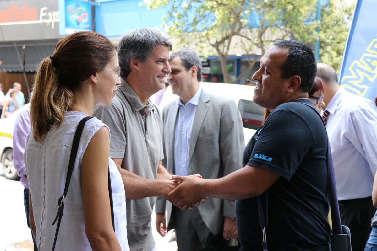 alfonsopratgay's tweet photo. Esta semana estuve recorriendo y escuchando a los vecinos en Cruz Alta y en San Miguel. También recibí a víctimas de #tucumanllora . Tucumán pide a gritos un cambio!! https://t.co/txkfx50e9r