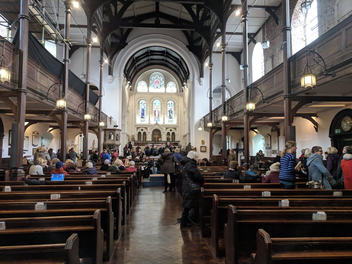 Rehearsal time! Getting everyone into place is a tricky task! 😊 #Lewisham #Ladywell See you tonight at 7.30: lewishamchoralsociety.org.uk/events/event/c… 🎵🎄