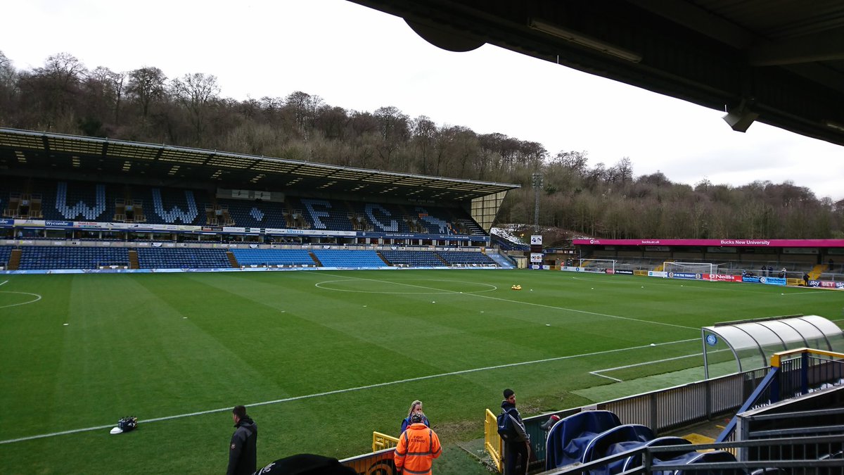 M_Shaw1's tweet photo. What a wonderful club @wwfcofficial is. Very welcoming people and lovely food. Best club I've visited this year. https://t.co/4nRqQiYVYn