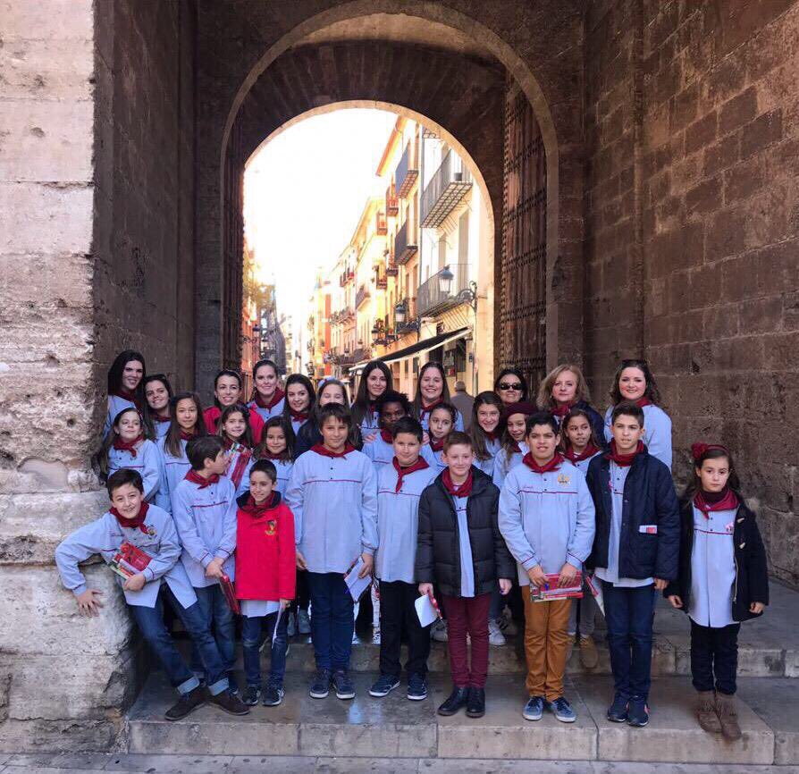 peudelacreu's tweet photo. Mimpa realizó la tradicional visita de los Belenes del sector #SAPSF #Fallas #Belenes #navidad @Pilar_SFrancesc https://t.co/Al04zVwpTu