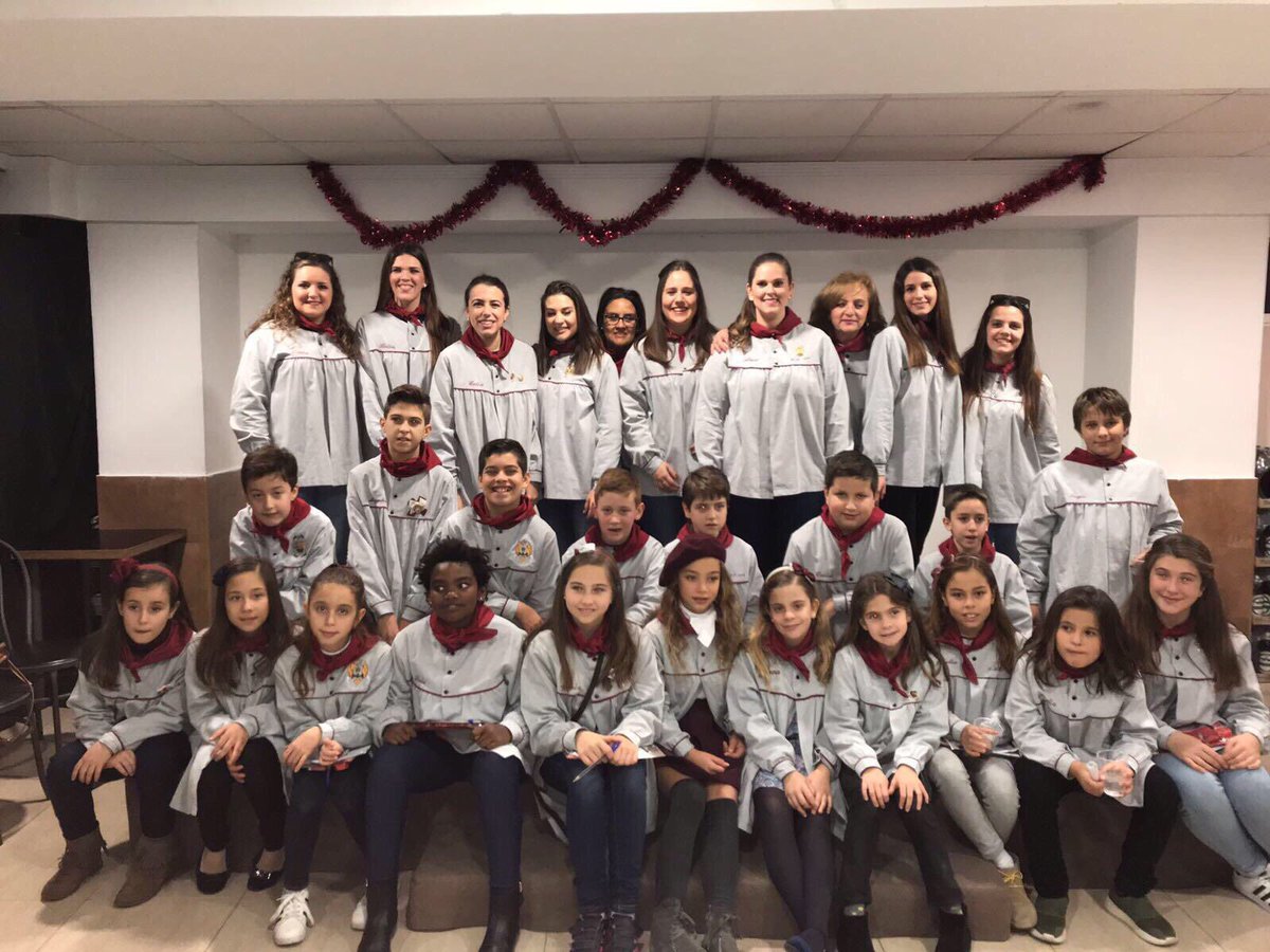 peudelacreu's tweet photo. Mimpa realizó la tradicional visita de los Belenes del sector #SAPSF #Fallas #Belenes #navidad @Pilar_SFrancesc https://t.co/Al04zVwpTu