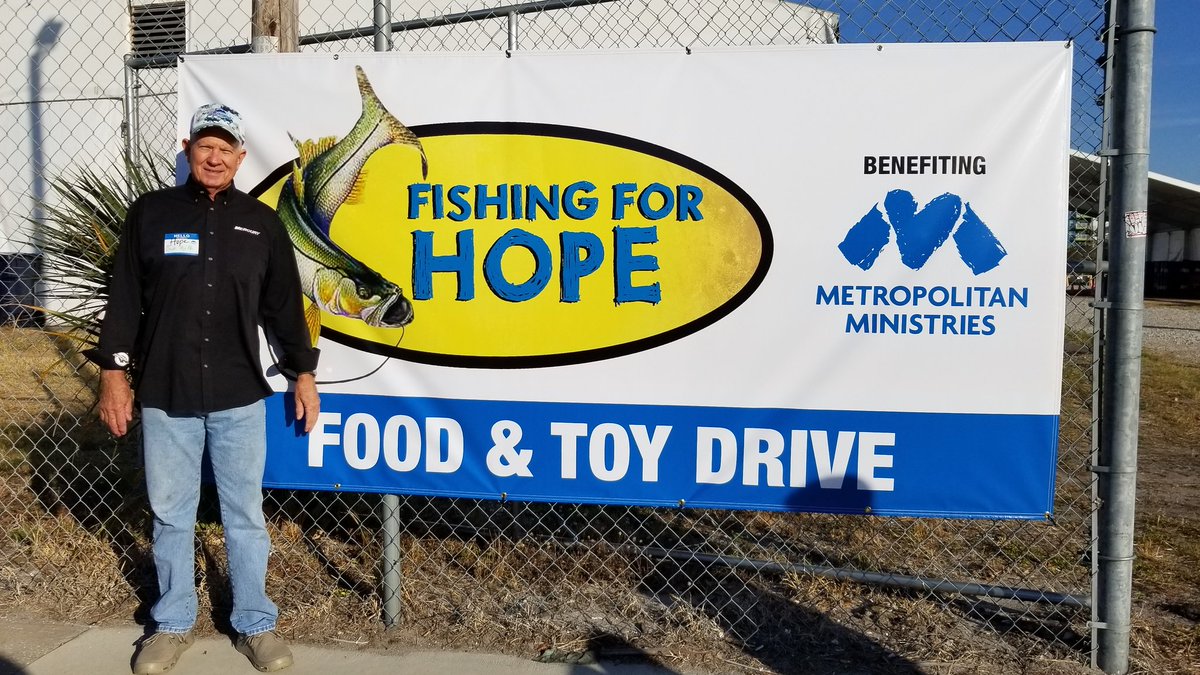 KristinaTMetMin's tweet photo. Excited about #FishingForHope @MetroMinistries Holiday Tent - come donate to help families in need! https://t.co/bdf7yT9LwF